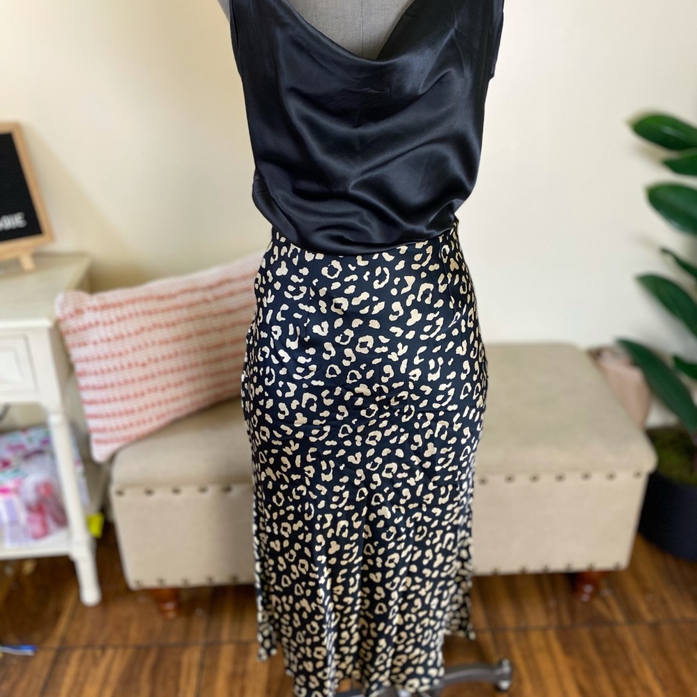 Women’s animal print midi skirt
